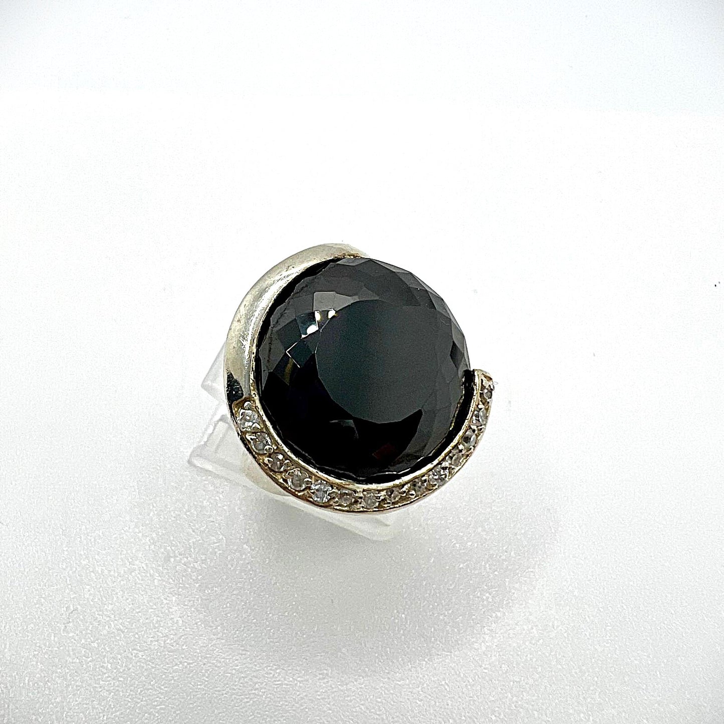 925 Silber Ring mit facettiertem schwarzem Zirkonia Stein