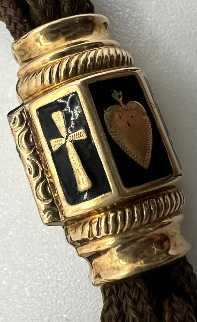 Antike Biedermeier-Haarkette mit Medaillon & möglichem Meteoritstein – Ein Symbol der Liebe und Erinnerung
