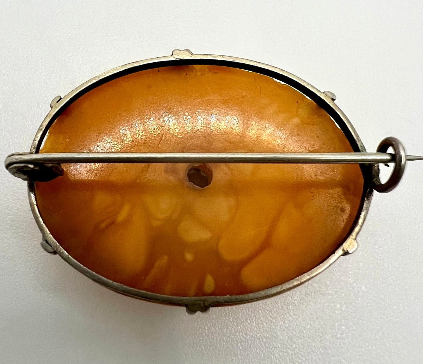 Antike Butterscotch-Brosche