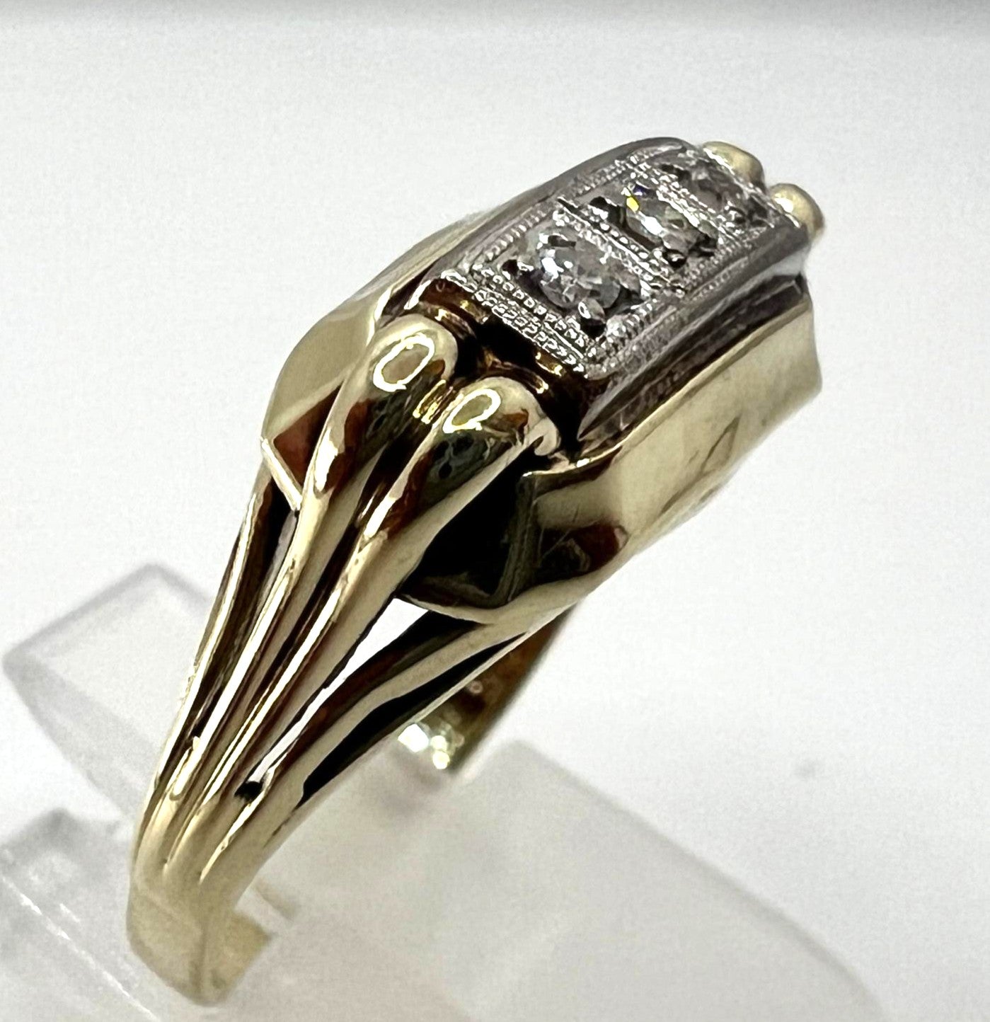 Art Déco Ring aus 585 Gold