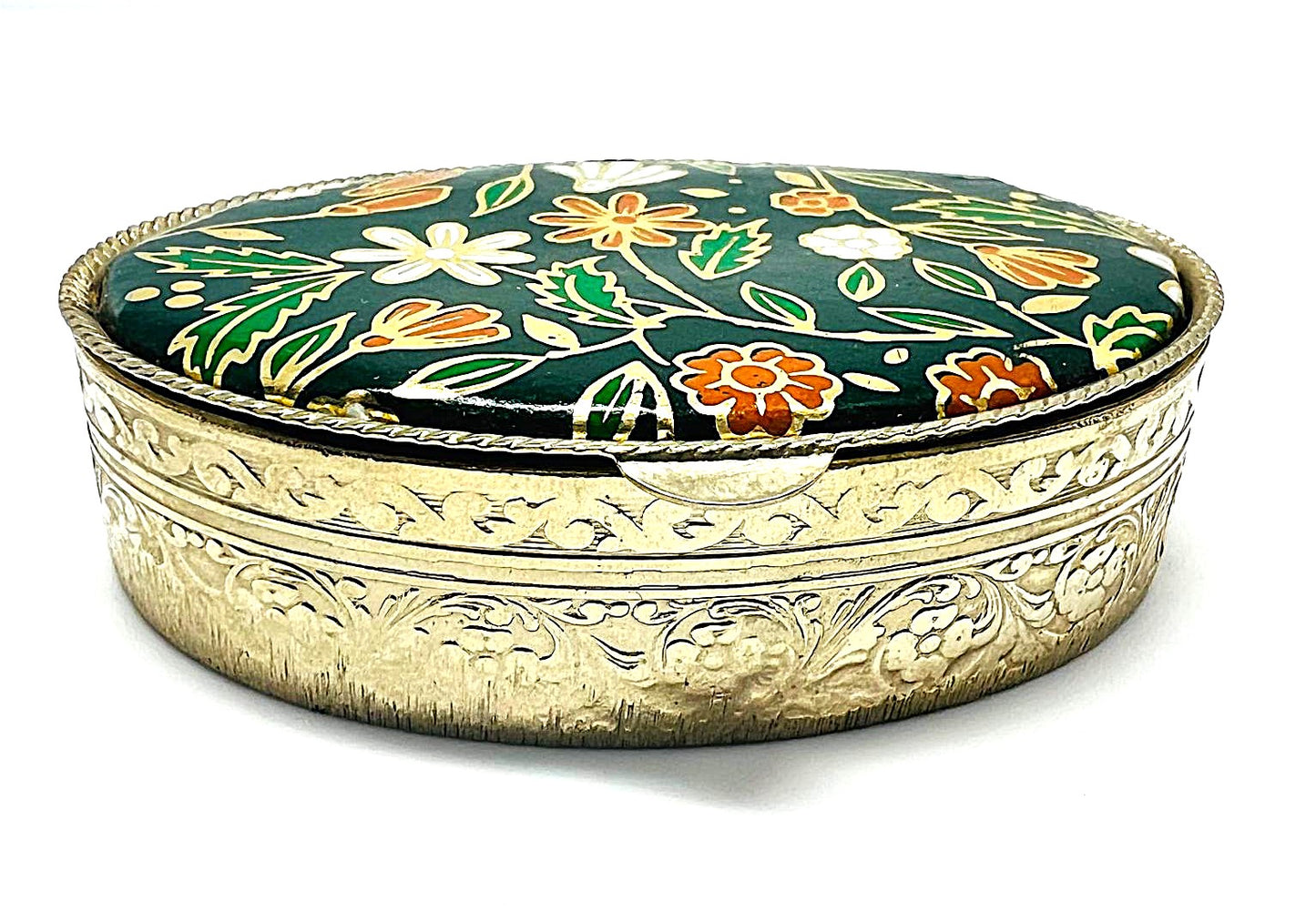 Vintage-Dose mit floralem Dekor