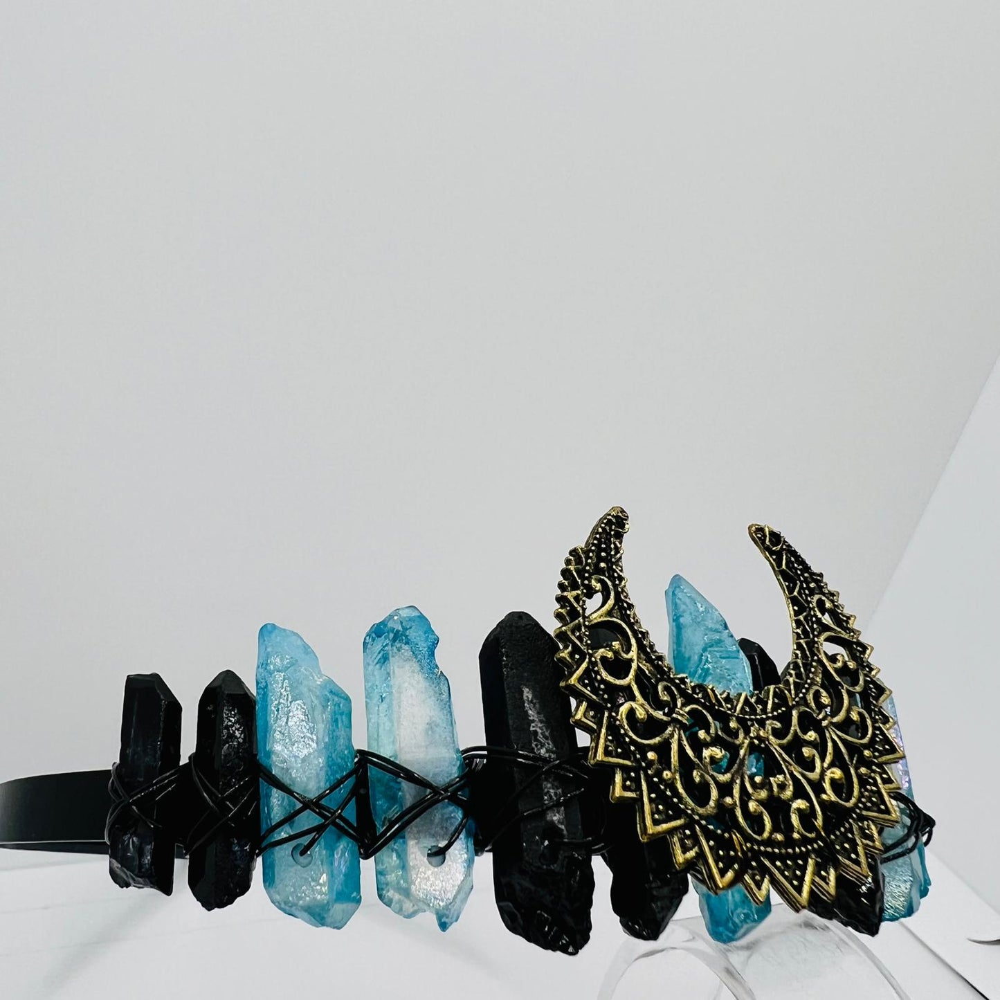 Handgefertigte Aura Quarz Mond Tiara