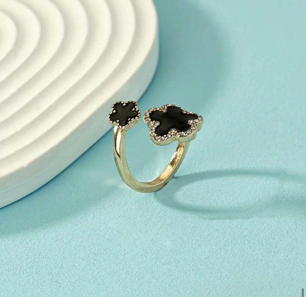 Klee Ring Schwarz