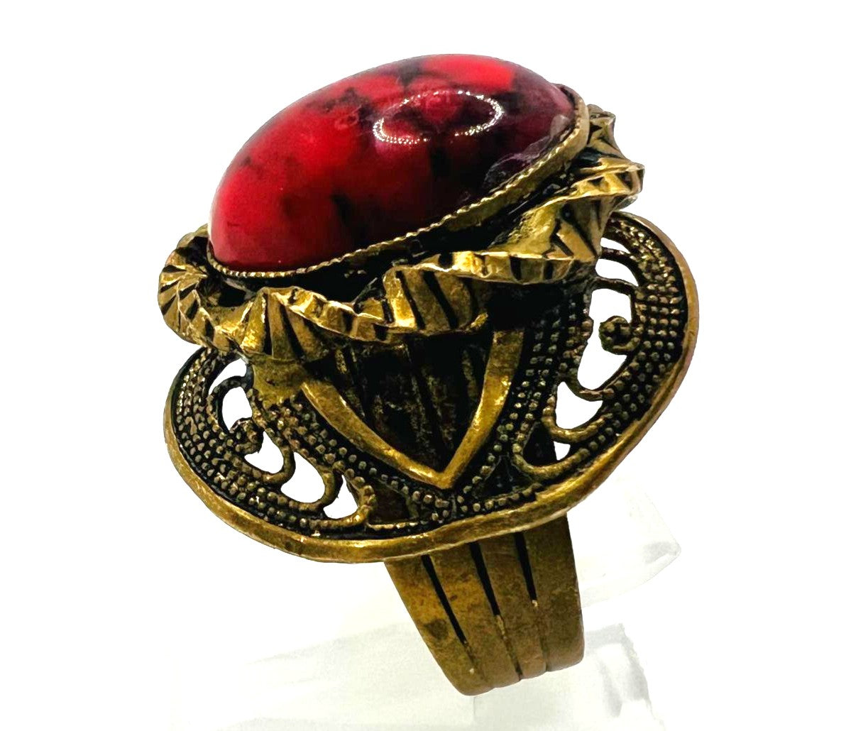 Korallen-Ring aus Messing