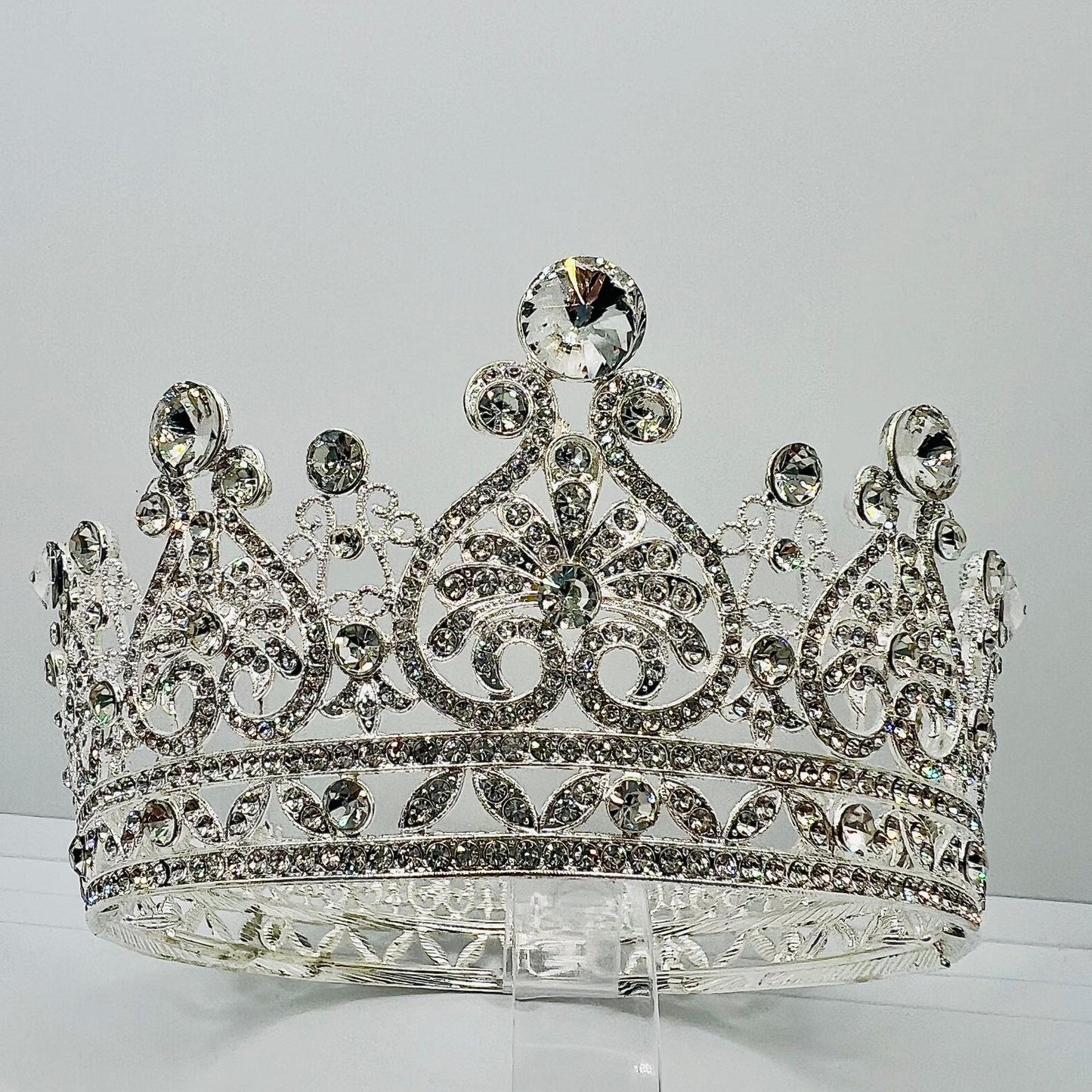 Diadem in Silber mit Strasssteinen