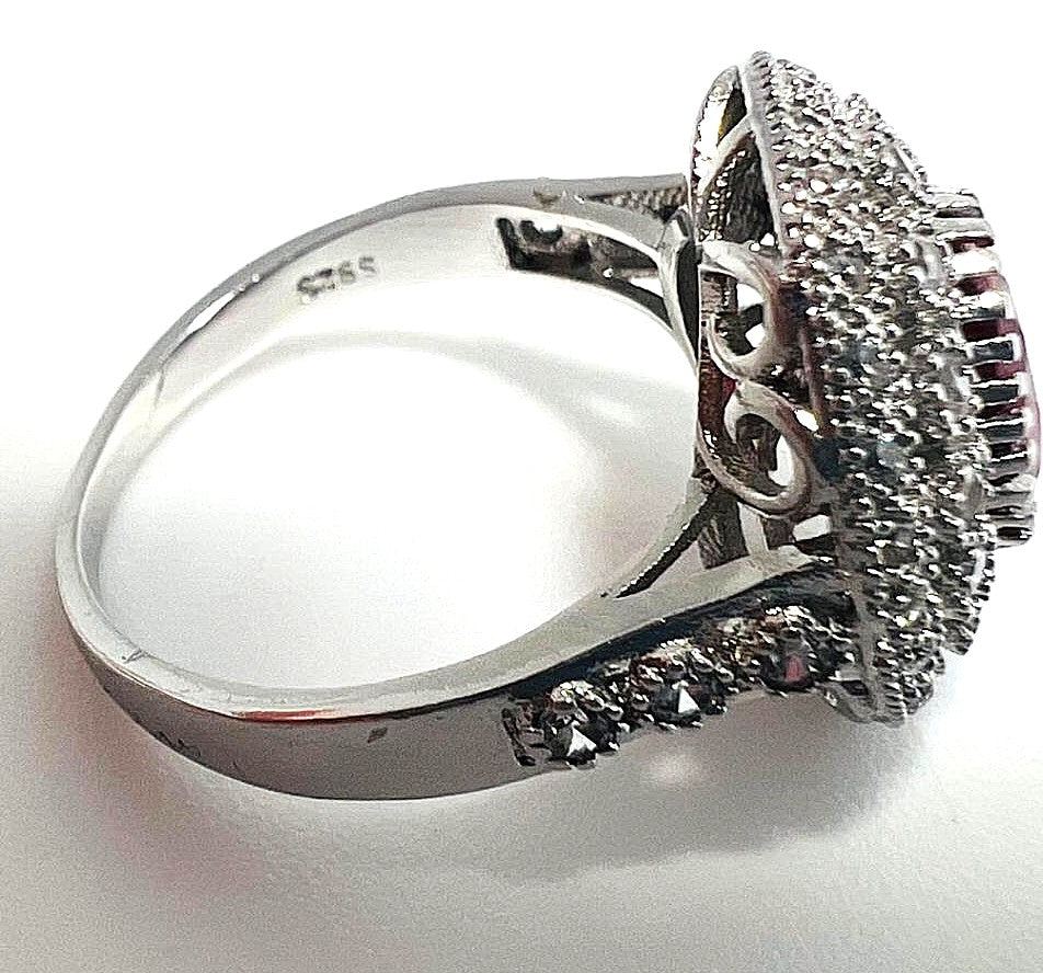 Ring mit Rubin-Korund