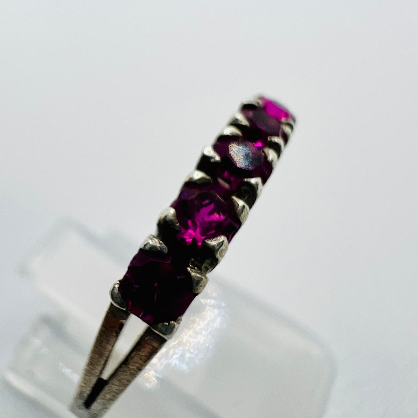 Art Deco 925 Silber Ring mit 5 Rubin Edelsteinen