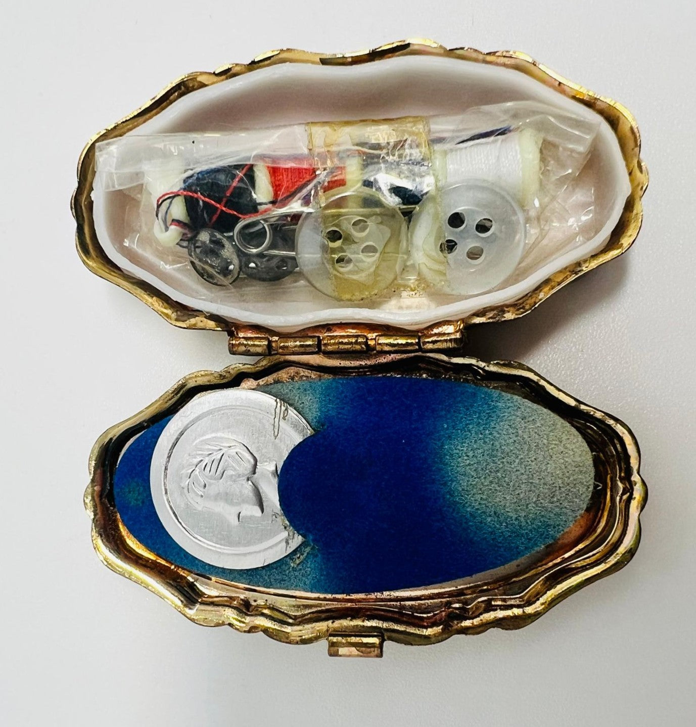Vintage Nähkästchen / Pillendose