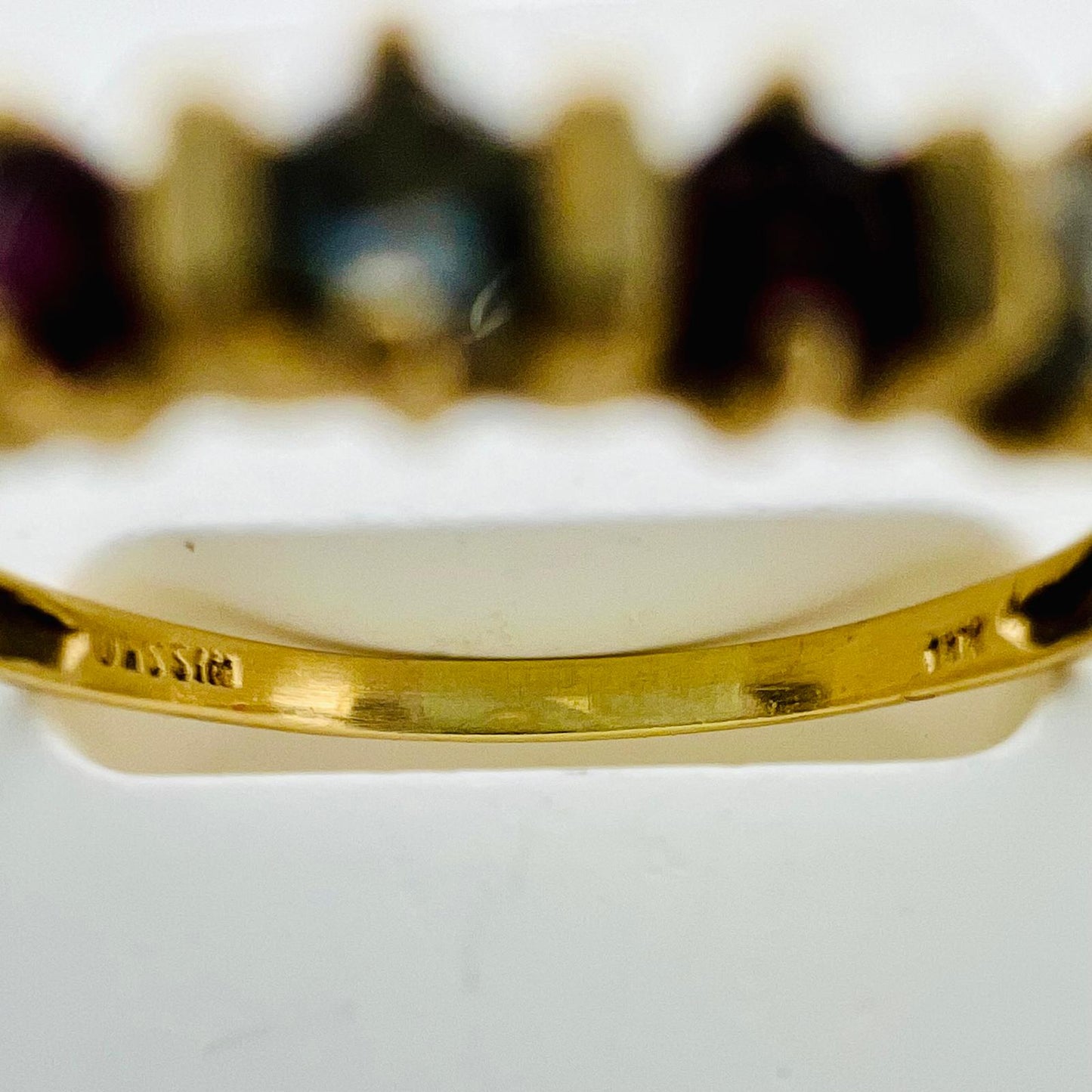 14 Karat Gelbgold Ring mit Rubin- und Zirkonsteinen