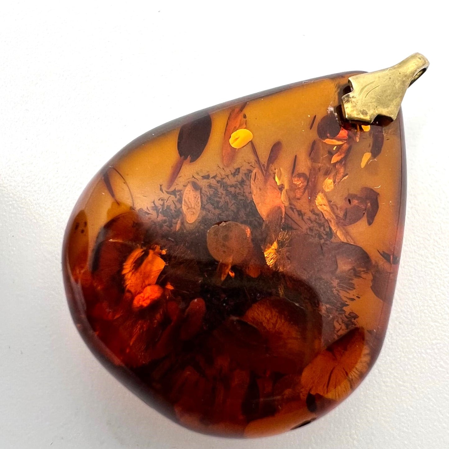 Vintage Amber Pendant Necklace 