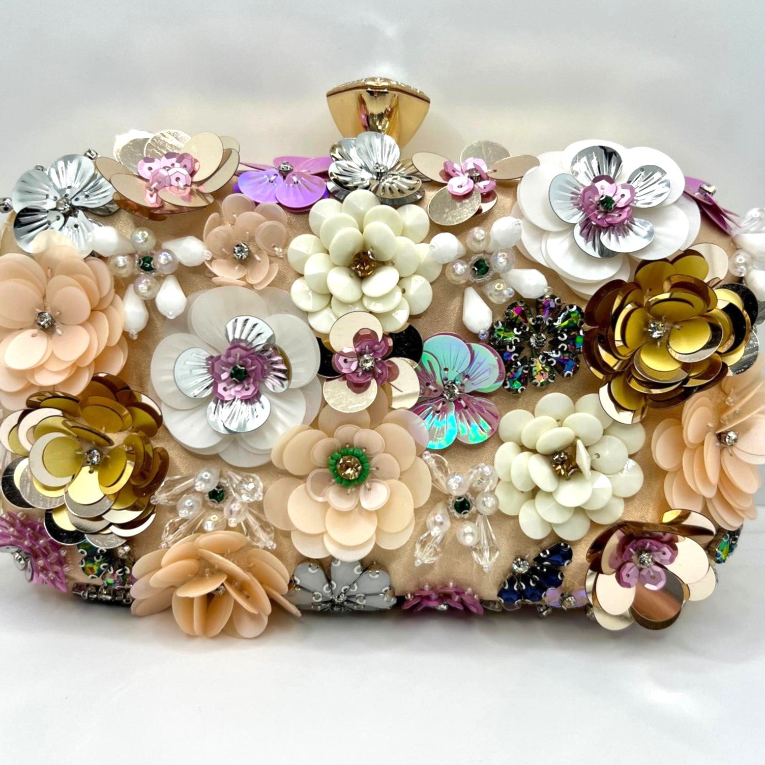 Luxuriöse Clutch mit 3D-Blumenstickerei 