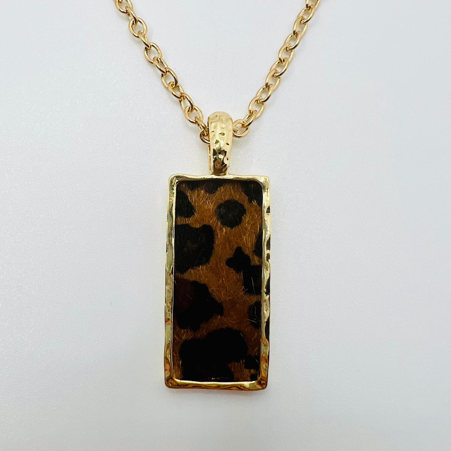 Designer Kette mit Leopardenmuster 14 Karat vergoldet Stilvoller Schmuck