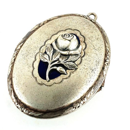  Fotoamulett mit Rosenrelief