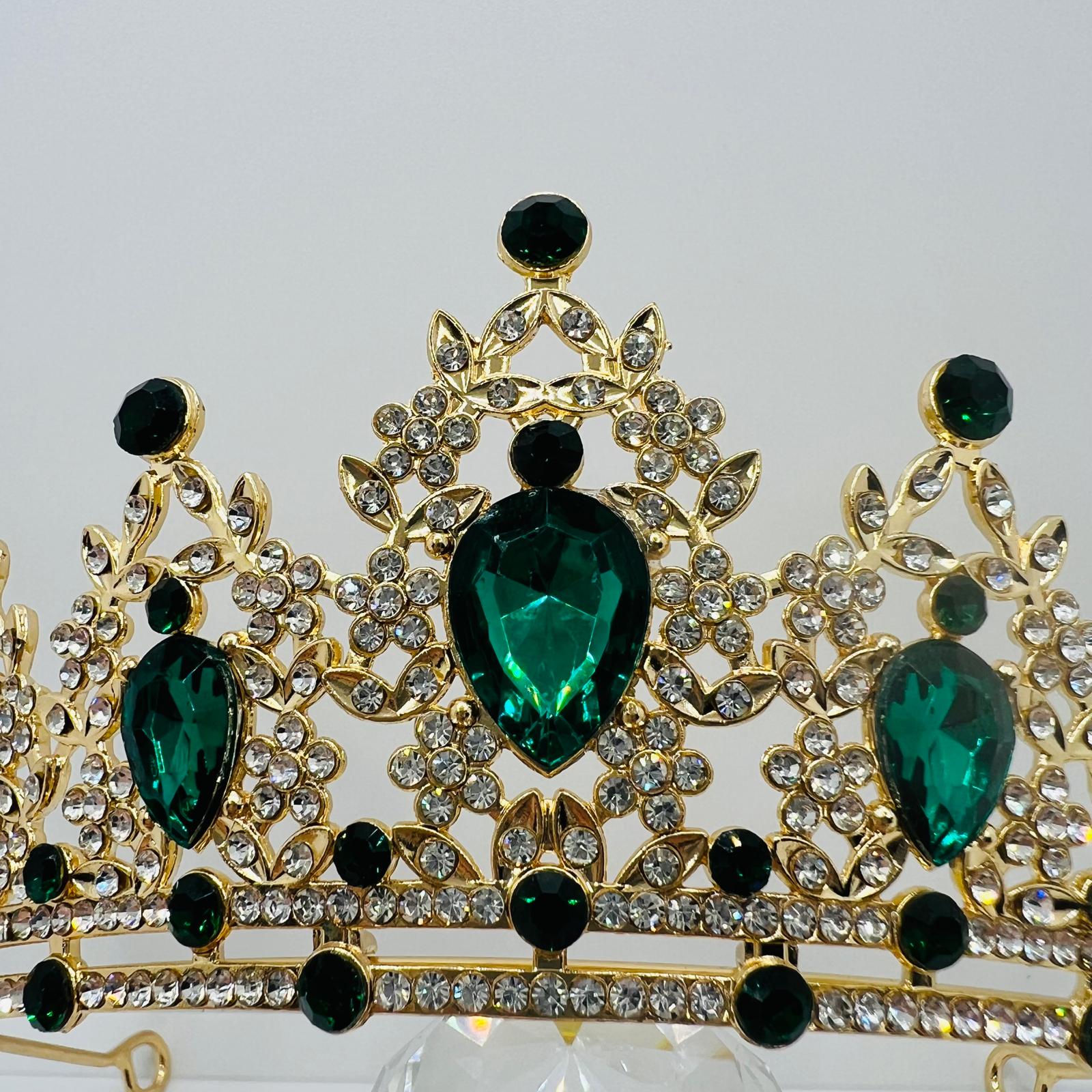  Tiara mit Smaragdgrünen Strasssteinen