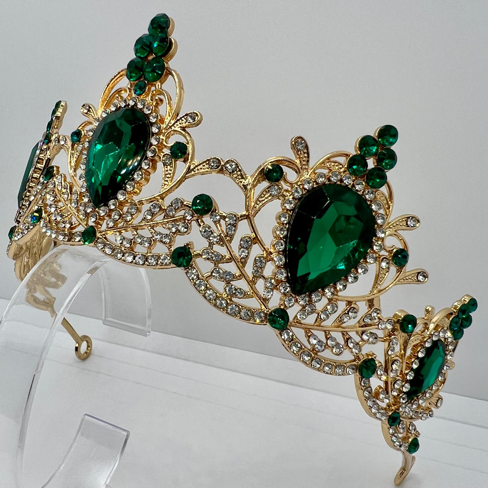 Diadem Krone in Gold mit grünen und weißen Strasssteinen