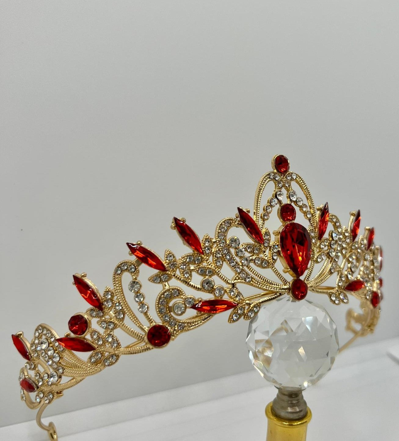 Tekelamon Tiara 