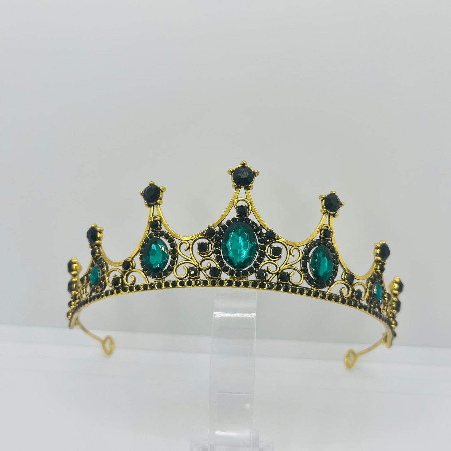  Tiara im Barockstil mit Grünen und Schwarzen Strasssteinen