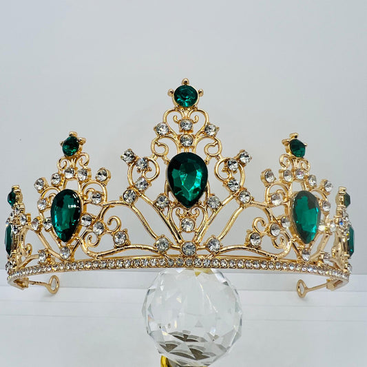  Tiara mit Smaragdgrünen Strasssteinen 